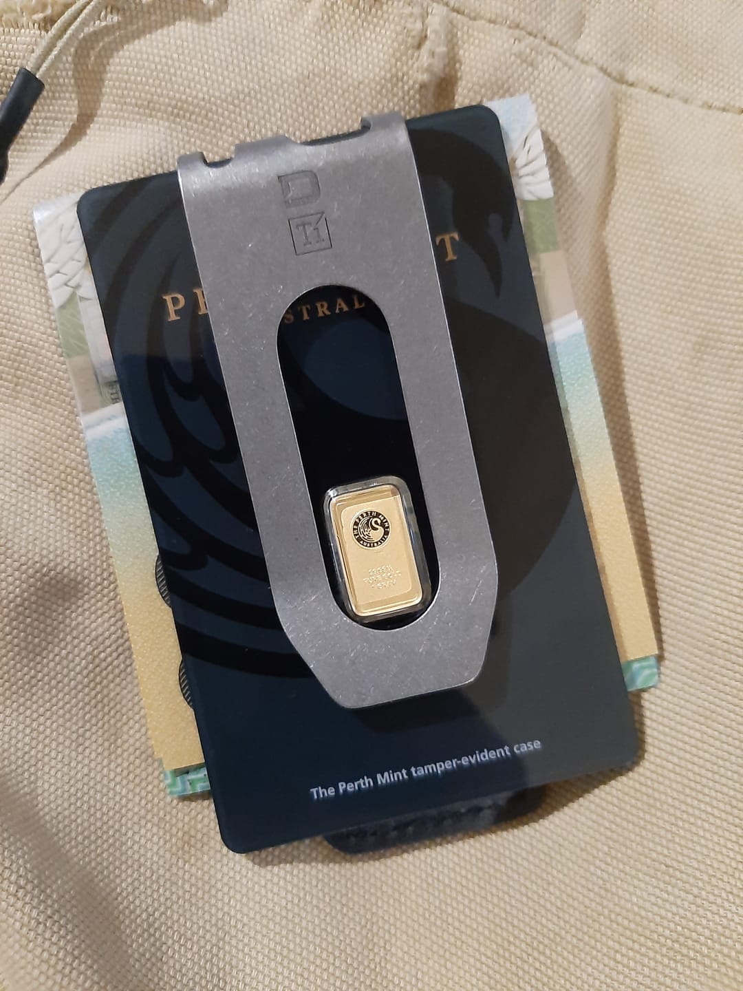 Customer photo review of MC02 TITANIUM MONEY CLIP