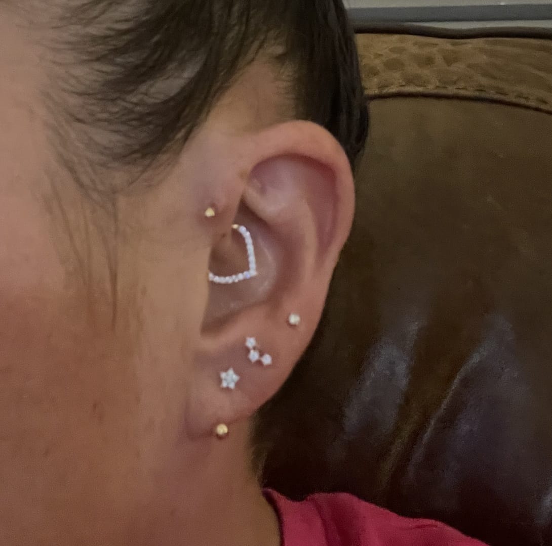 Customer photo review of 14K Gold Curve Cubic Cartilage Earring 20G