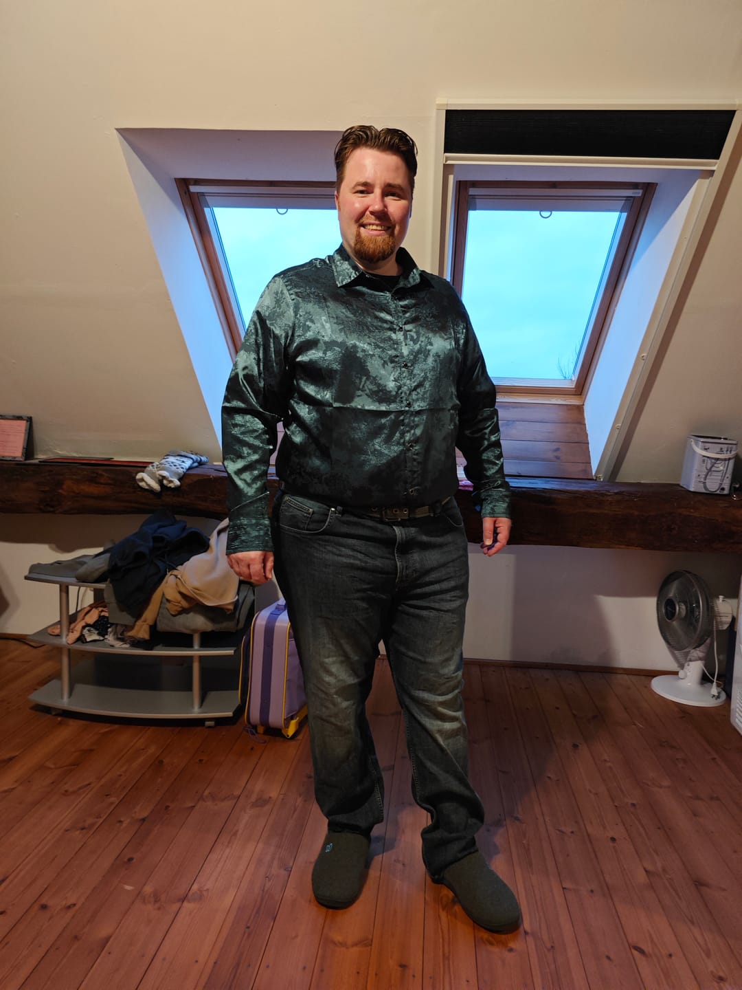 Customer photo review of Herren Langärmliges Jacquard Hemd aus glänzendem Satin Grün