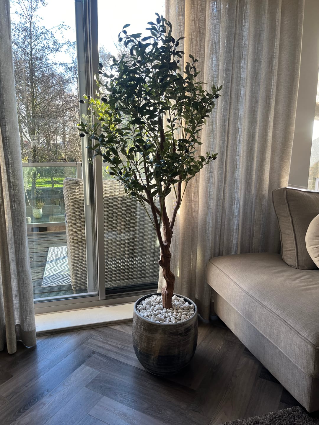 Customer photo review of Kunst Olijfboom 150cm (lichte stam)