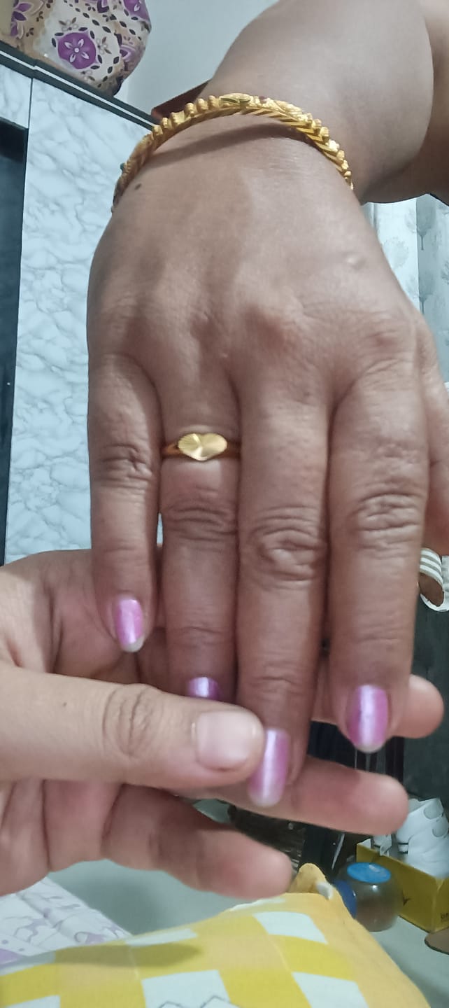 Customer photo review of Heart Rays Ring