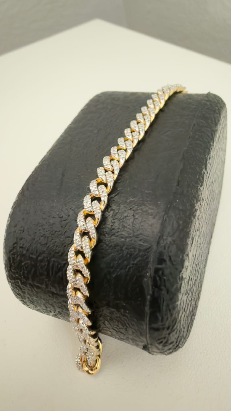 Customer photo review of Fully Connected Cuban Bracelet