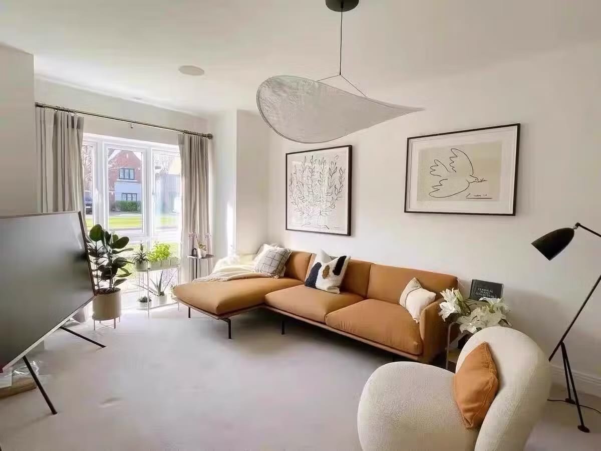 Customer photo review of Floating Cloud Tyvek Pendant Light