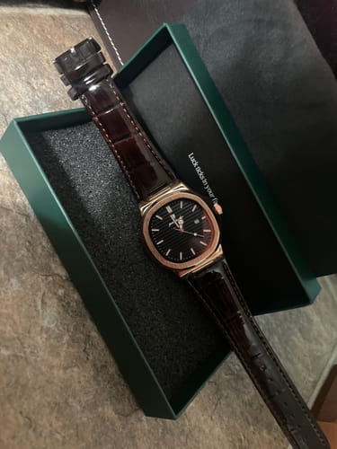 Customer photo review of Lucky Fours® Atlas