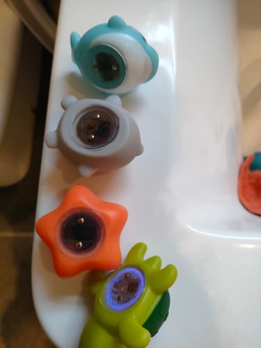 Customer photo review of Luminous Sea Creatures For The Bathtub