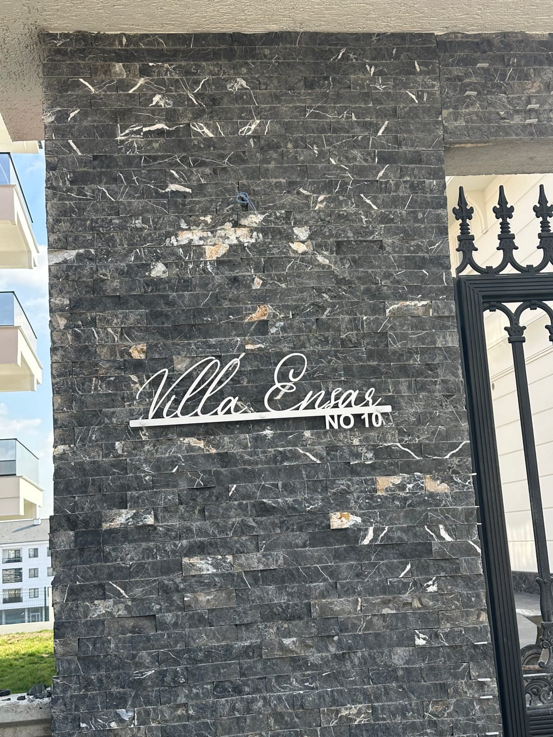 Customer photo review of Kişiye Özel Metal Villa İsimliği