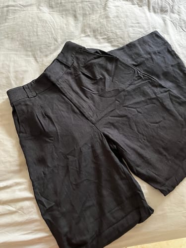 Patricia P. review of Calça Pantalona Graviola Preta image 1 out of 1