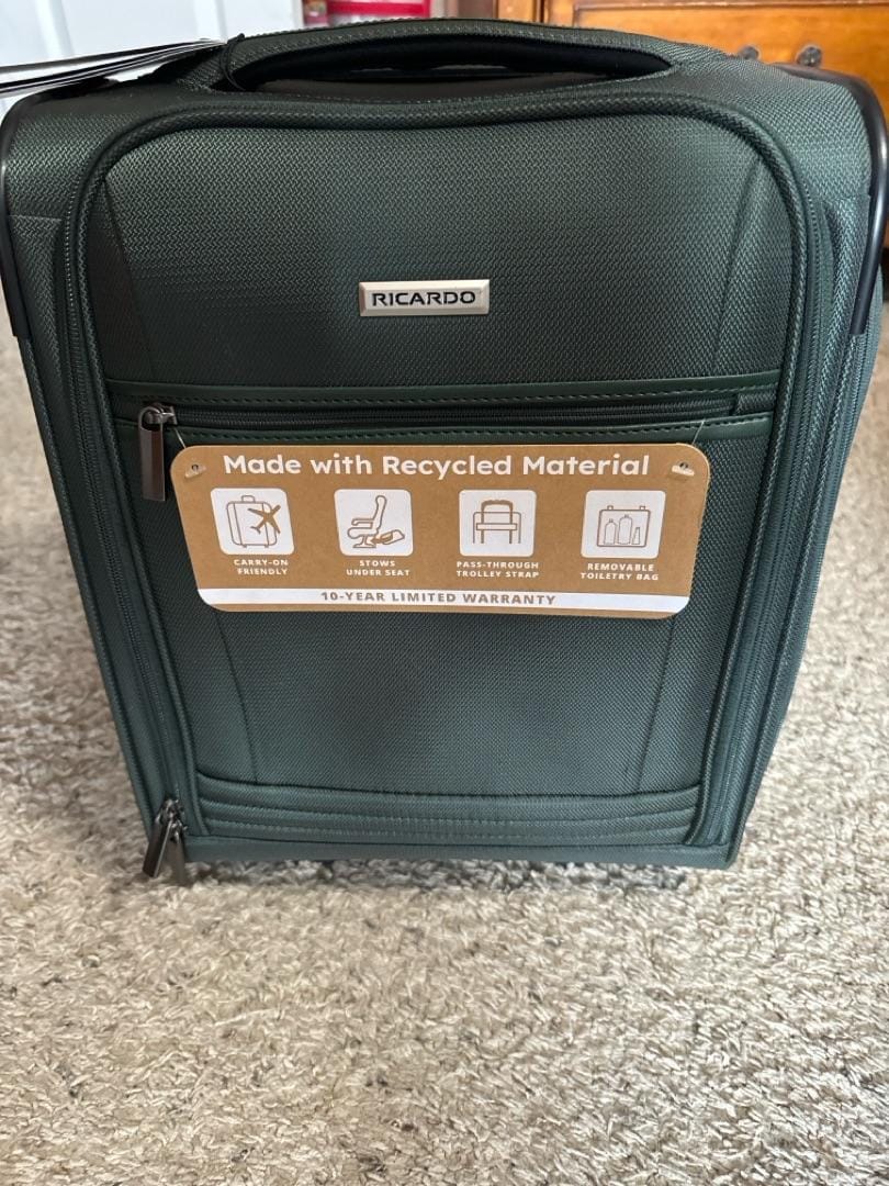 Customer photo review of Avalon Small Carry-On