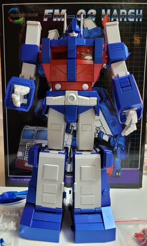 Customer photo review of Fantastic Model Fanstoys FM02 FM-02 Margh ( Fans Toys G1 Ultra Magnus) 30cm / 11.8"