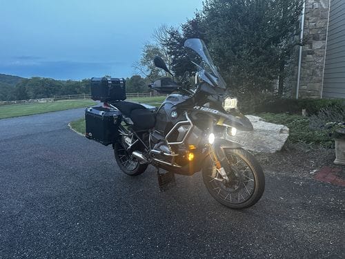 Customer photo review of Driving Light Mount - BMW R1250GS Adventure '19-'23 & R1200GS Adventure '14-'18