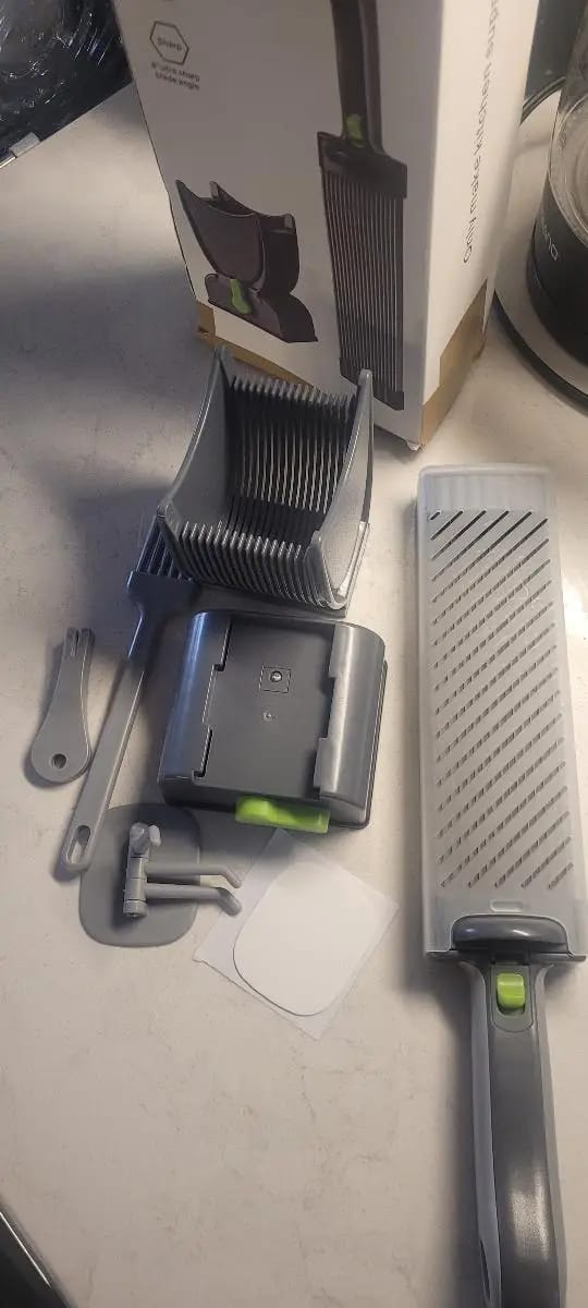 Customer photo review of Manual Meat Slicer and Knife Sharpener Set - Stainless Steel Meat Knife, Perfect for Fresh Beef, Pork, Lamb - Ideal for Home Cooking and BBQ Kitchen Tool, Black, Fresh Meat Cutter, Meat Slicer, Kitchen Knife Set, Food Slicing Machine