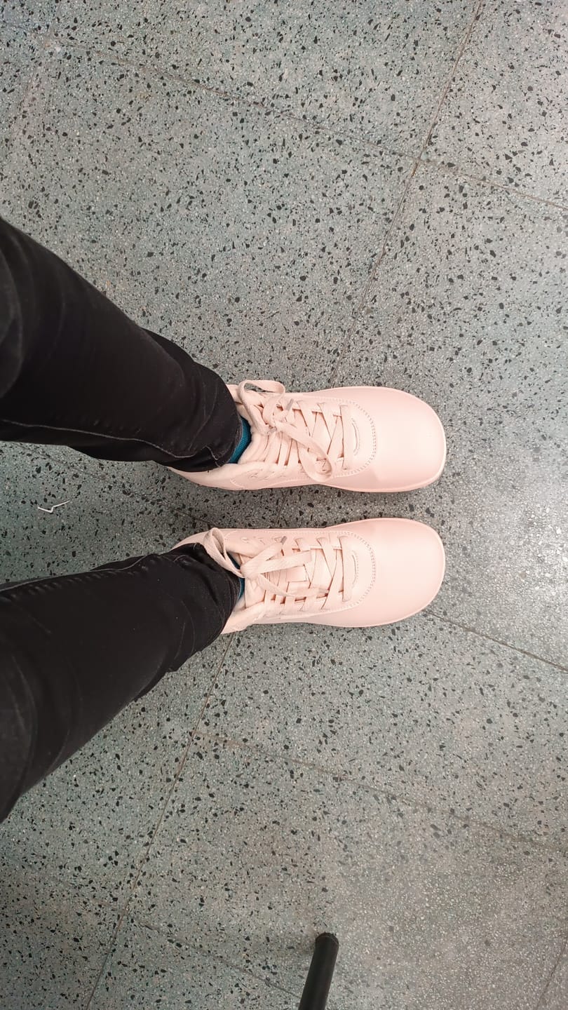 Customer photo review of Spruce - Zapatos Barefoot De Invierno