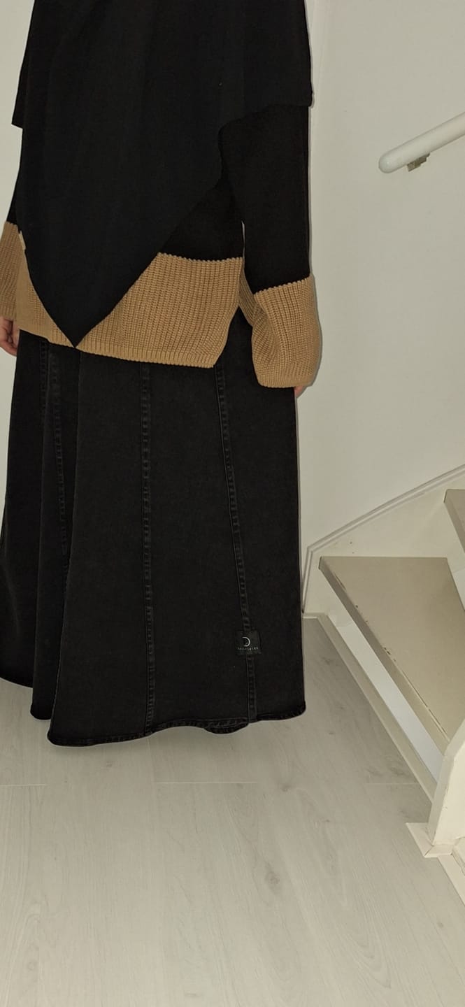 Customer photo review of Jupe en jean oversize « URBANISTA DENIM SKIRT » - DAILY DRESS