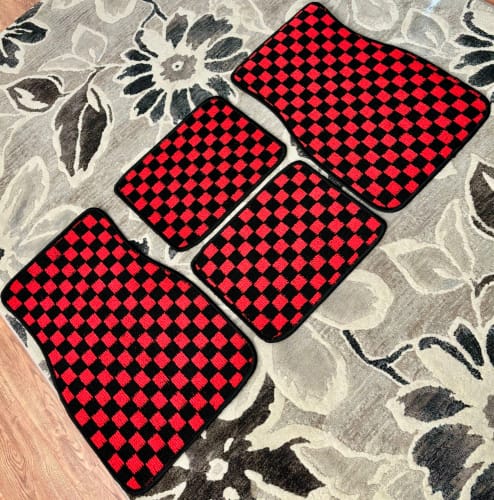 Customer photo review of Dadu Dice Checkered Car Floor Mats