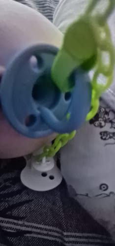 Customer photo review of Kit 2 Chupetes CLÁSICOS Blue + Mint Nenina & Co
