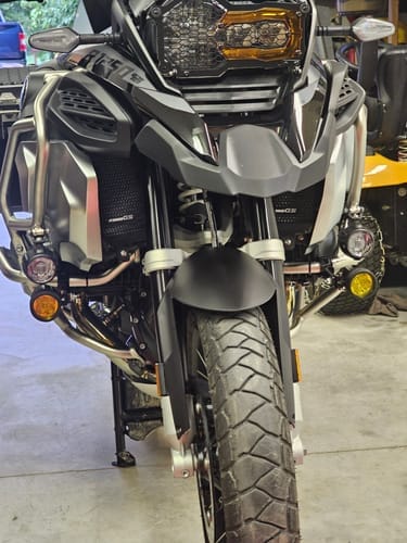 Customer photo review of Driving Light Mount - Articulating Bar Clamp 21mm-29mm, Black