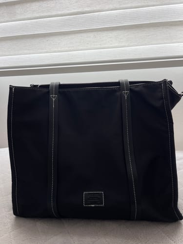 Reseña con foto de un cliente sobre Cartera De Hombro Notebook Nylon Office