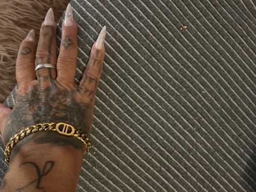 Customer photo review of Prestige Armband | 18K vergoldet