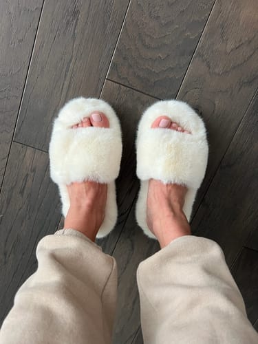 Customer photo review of Alicia Faux Fur Slippers