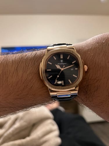 Customer photo review of Lucky Fours® Atlas