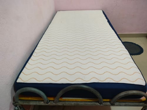 Customer photo review of Flo mattress 4inch