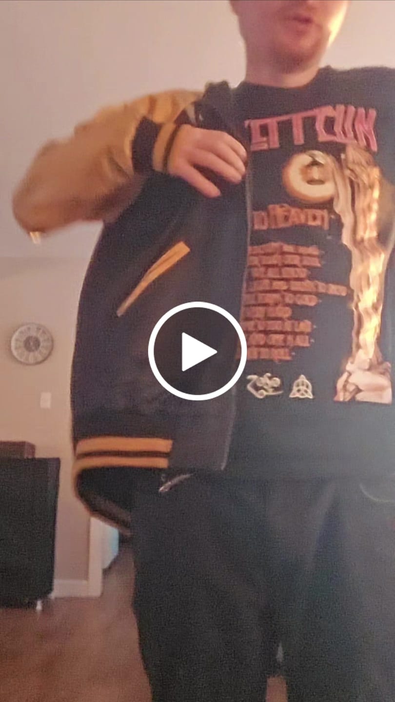 Customer video review of Roaring Tiger Sukajan Souvenir Jacket