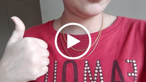 Customer video review of Plain Chain Two Layer Necklace
