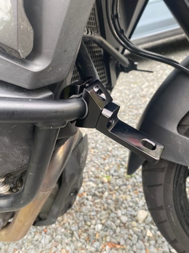 Customer photo review of Driving Light Mount - Articulating Bar Clamp 21mm-29mm, Black