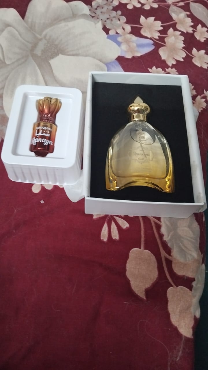Customer photo review of Shanaya Gold Perfume Spray