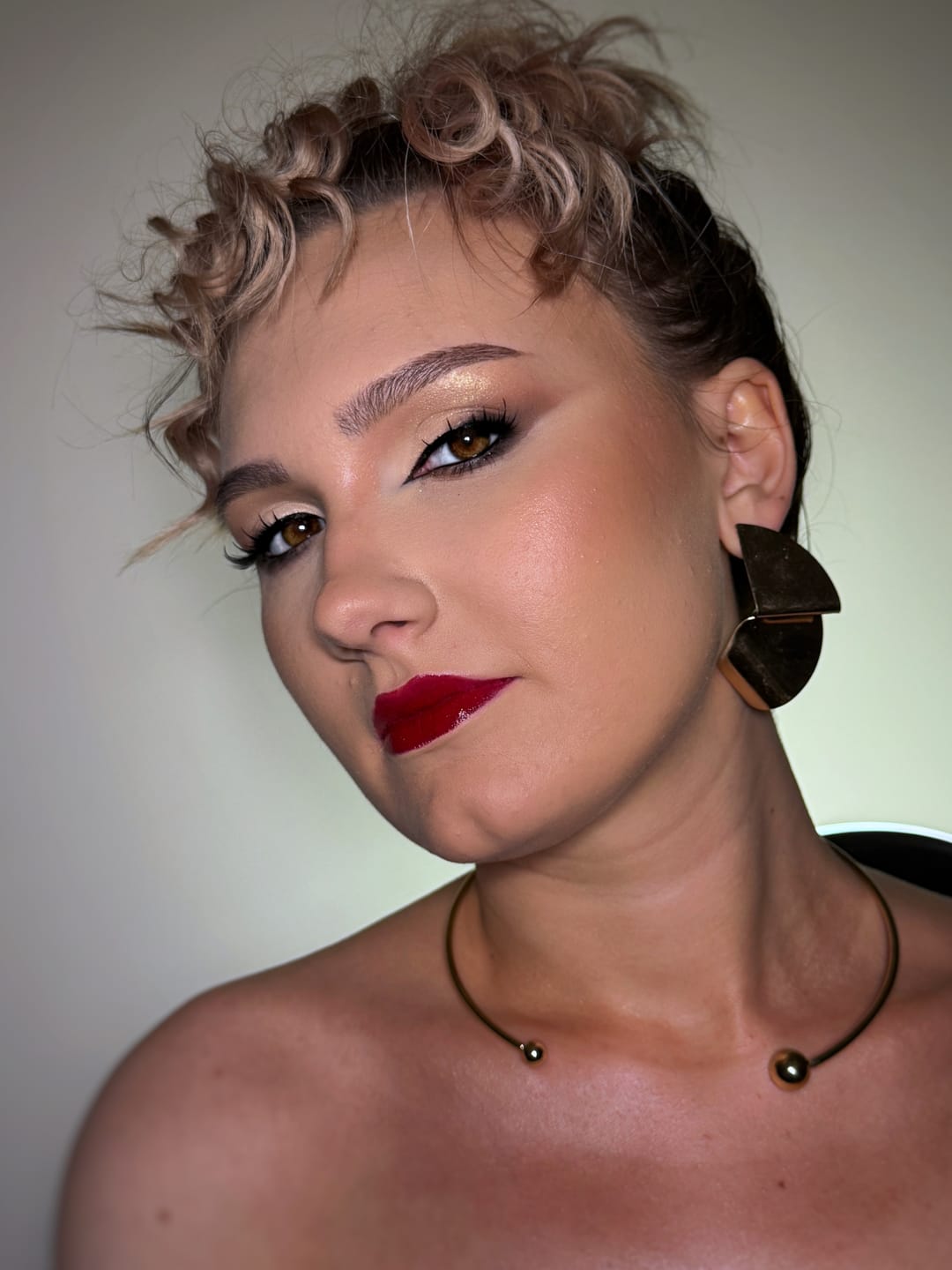 Customer photo review of Iluminator pudra cu textura ultrafina