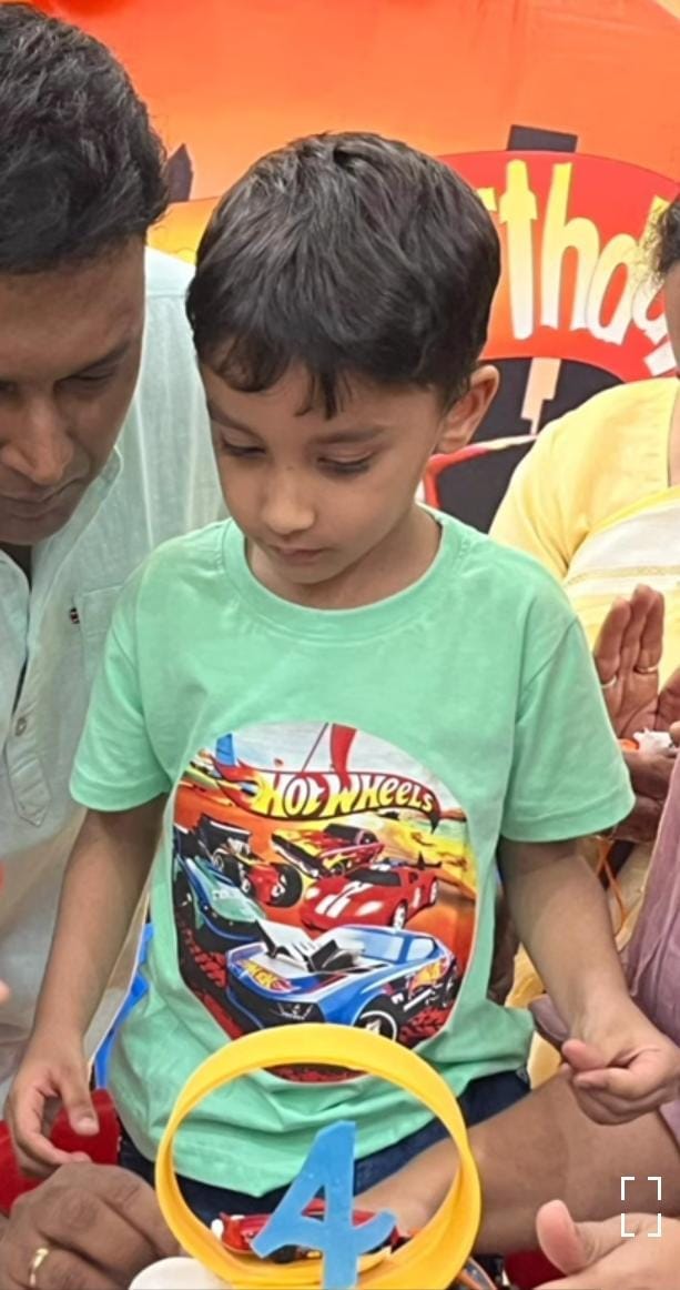 Customer photo review of Custom T Shirt Boy Round Neck