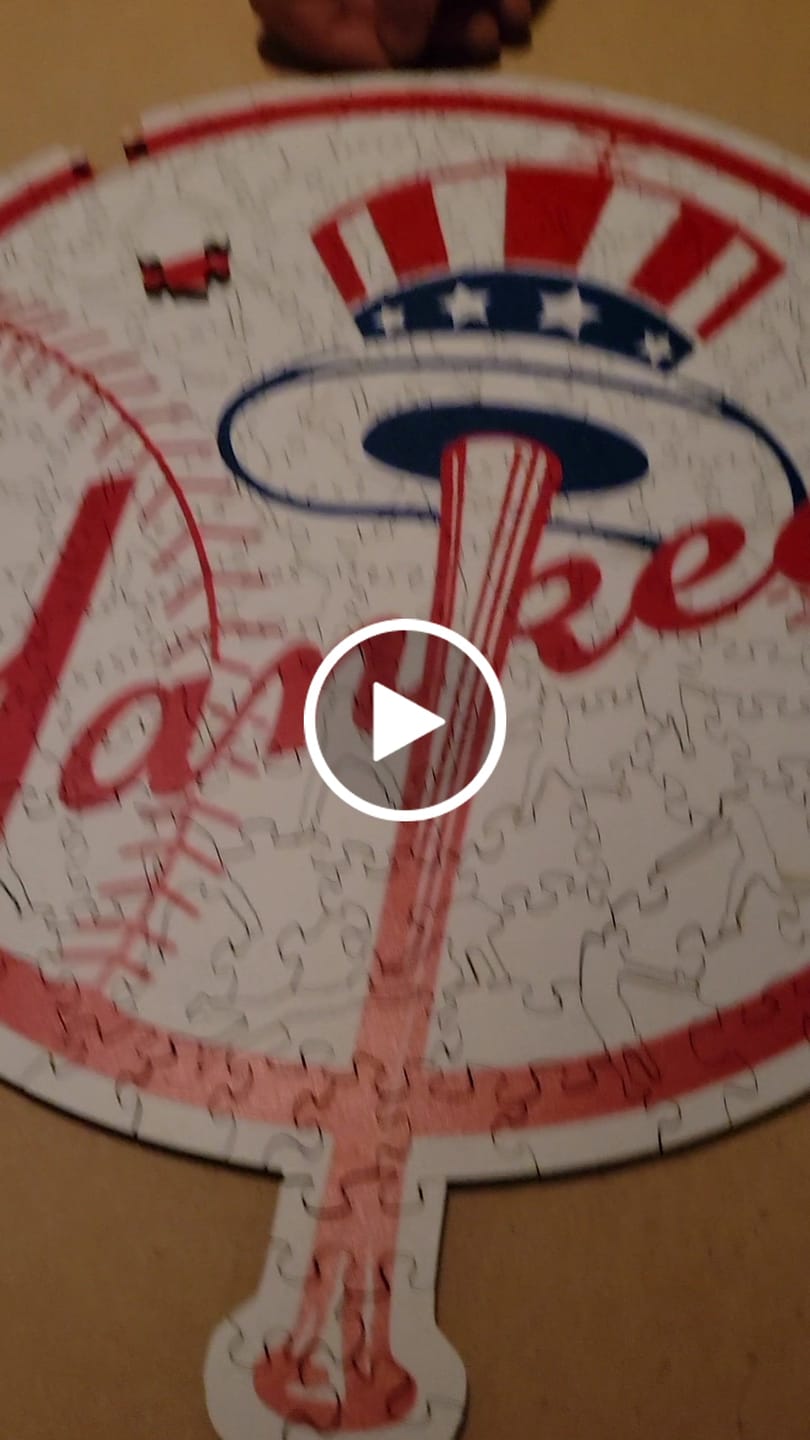 Customer video review of New York Yankees™ - Wooden Puzzle