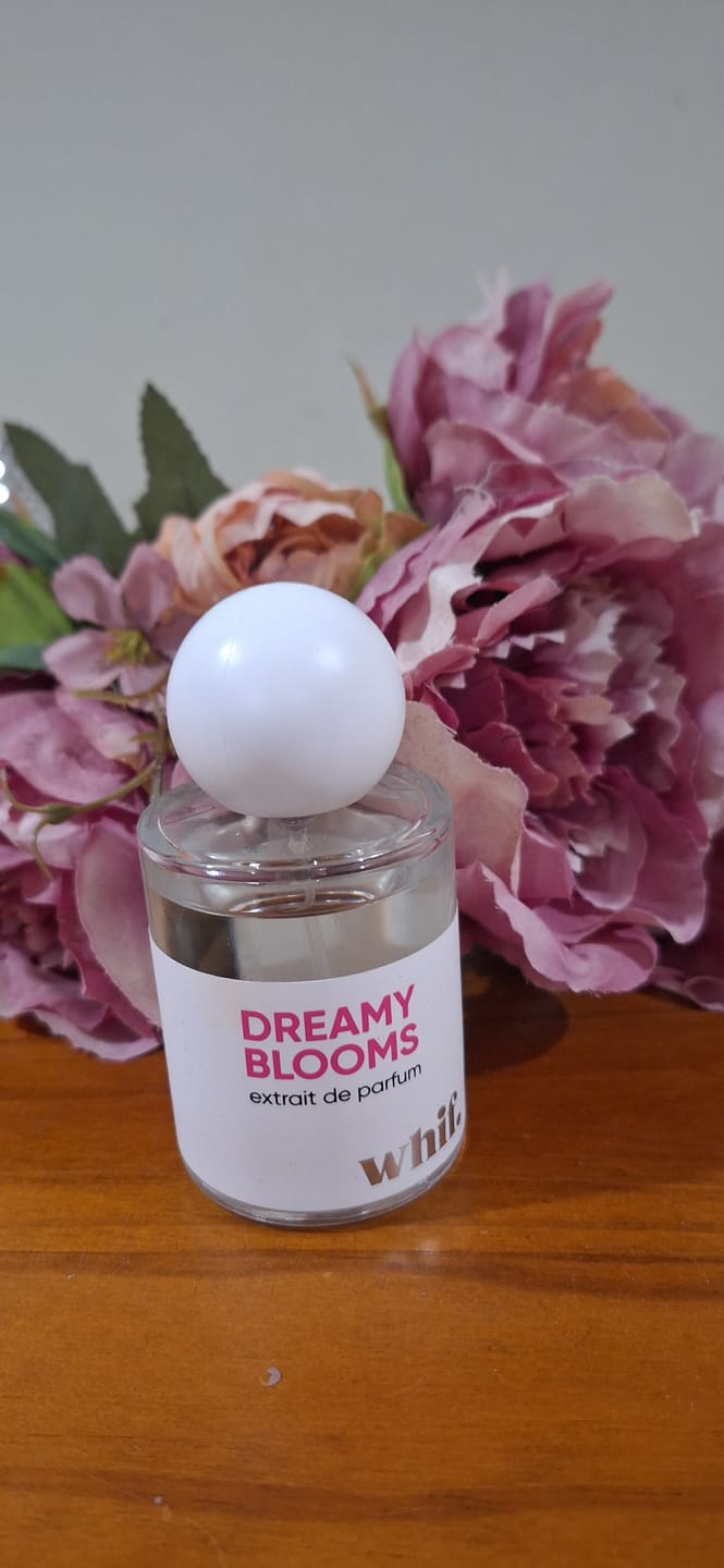 Customer photo review of Dreamy Blooms