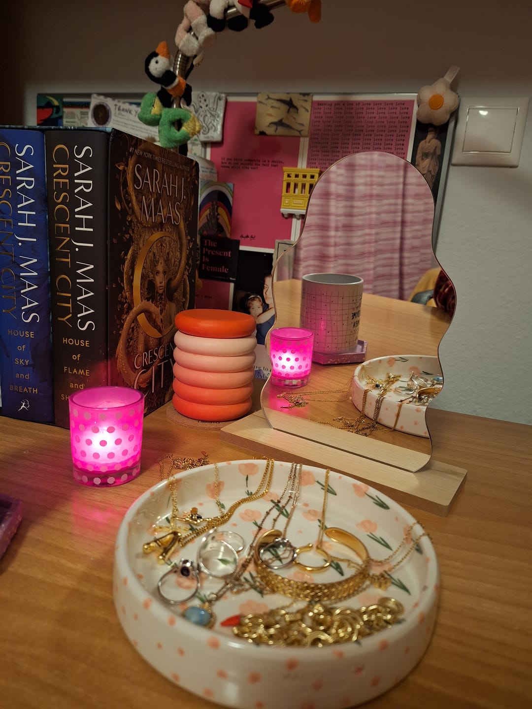 Customer photo review of Aura Minimalist Mirror