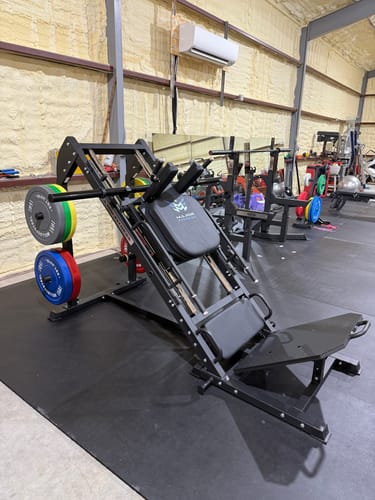 Customer photo review of Major Fitness Leg Press Hack Squat Machine AH1