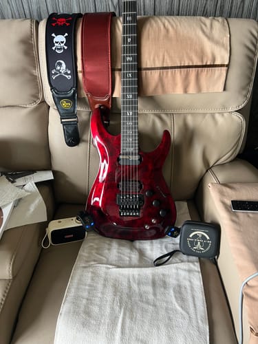 Customer photo review of CFG CF-80 2.4GHz High-Fidelity Guitar/Bass Wireless System