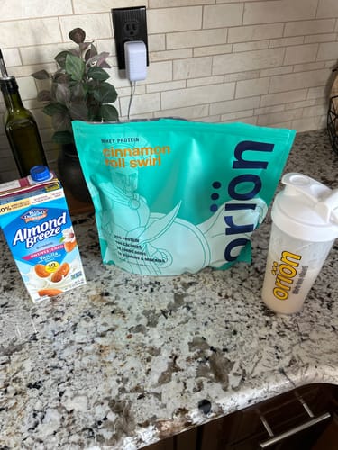 Customer photo review of Cinnamon Roll Swirl Whey Isolate