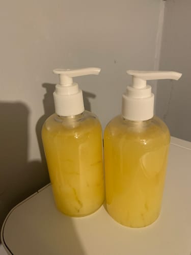 Customer photo review of JerrBear's Signature Shower Gel/Sugar Scrub/Bubble Bath Base