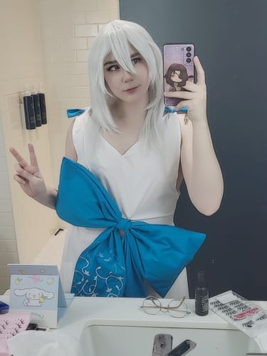 Customer photo review of Mars Blue Colored Contact Lenses