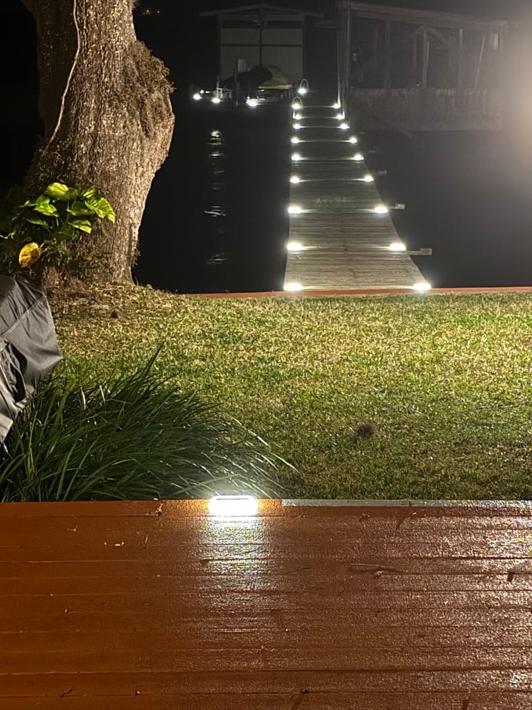 Customer photo review of Solar Deck Light Outdoor Dock Light for Outdoor Balcony Fence Blue/Warm White