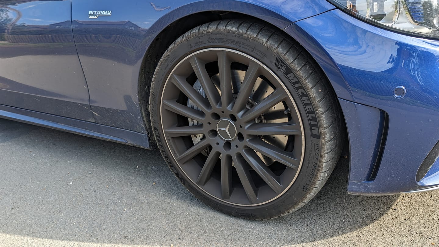 Customer photo review of Revolution - Tyre & Trim Gel