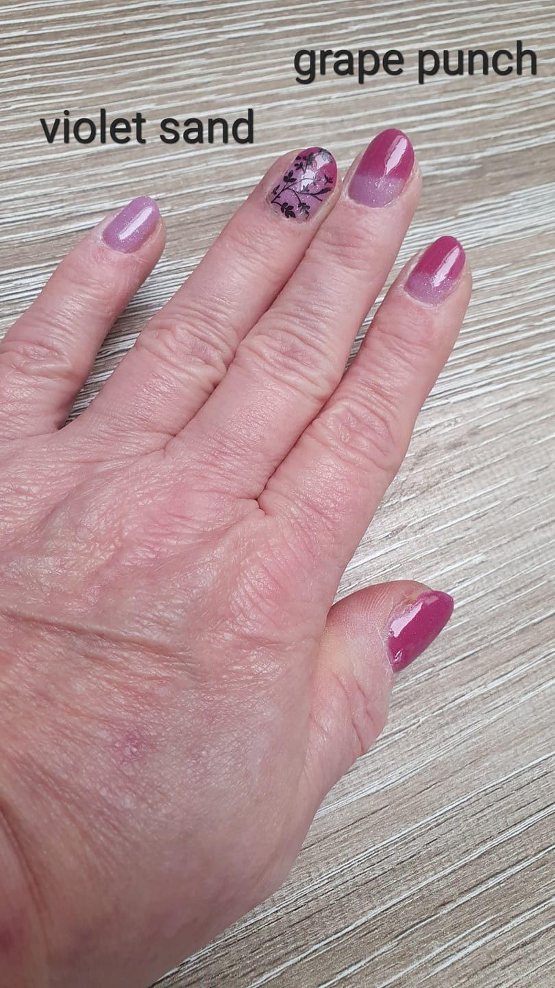 Customer photo review of Violet Sand Dipping Powder