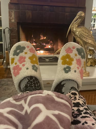 Customer photo review of Livia Flower Slippers