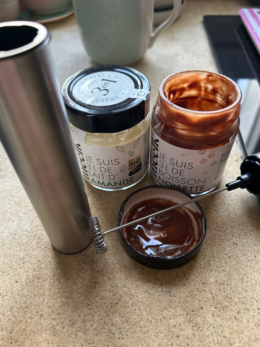Customer photo review of Le Coffret Mousseur 1 pot Amande + 1 pot Noisette