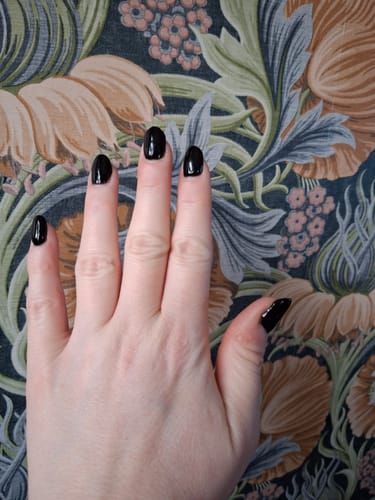 Customer photo review of Sapphire Black Dipping Powder