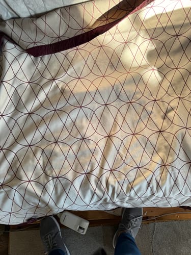 Customer photo review of Luxury Waterproof Bed Blanket - Blue Trim - Blue/White