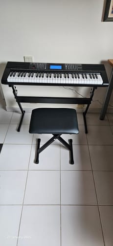 Customer photo review of Donner DEK-610S Home Keyboards 61 Tasten Elektronisches Keyboard