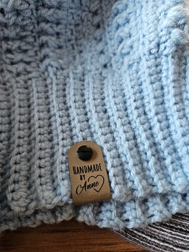 Customer photo review of Kunstleder-Labels mit Chicago Screws - Personalisierte Labels