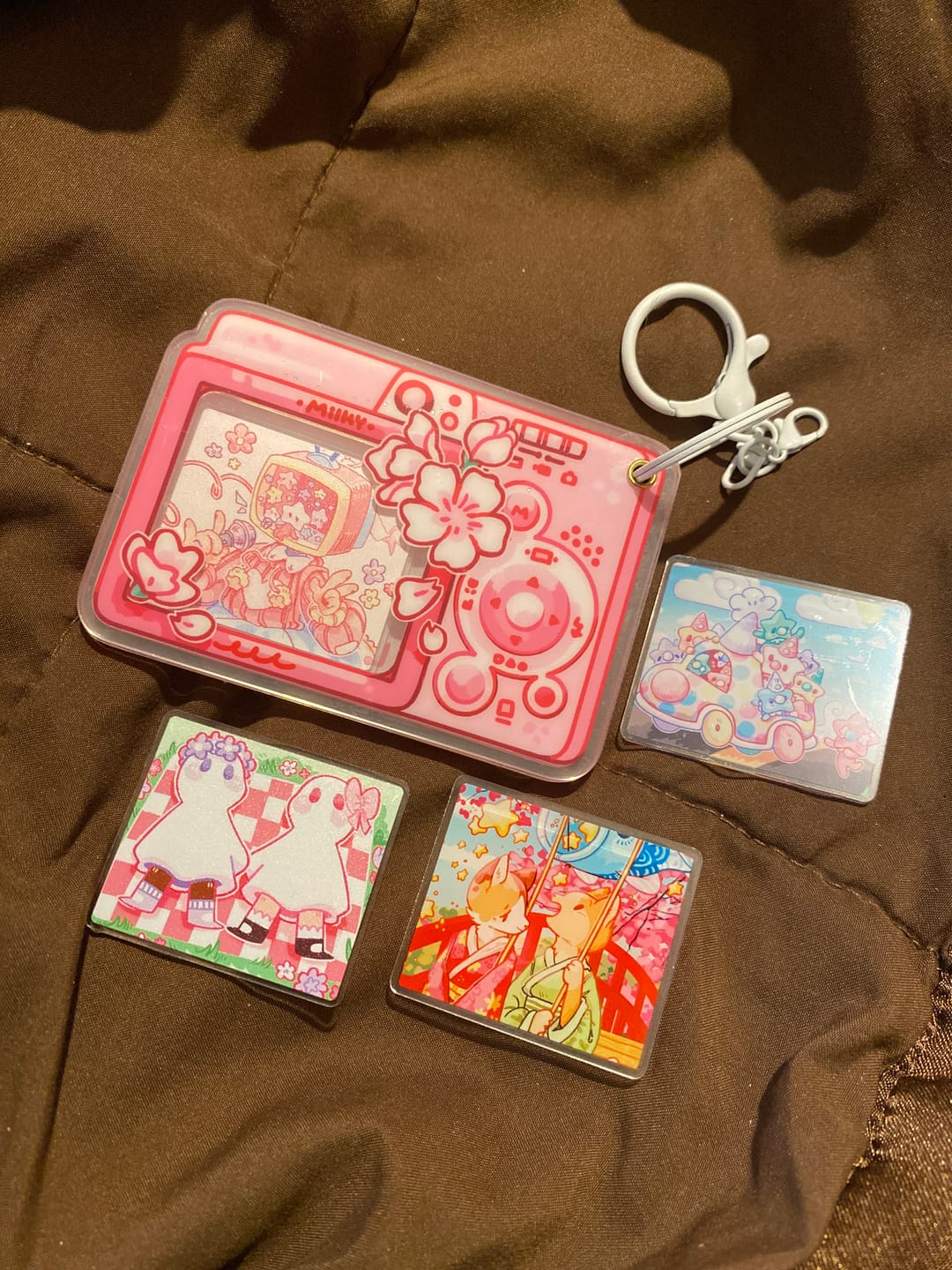 Customer photo review of Cherry Blossom Camera Keychain Picture Frame