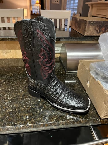Customer photo review of BLOWOUT SALE BOOT #11🚨